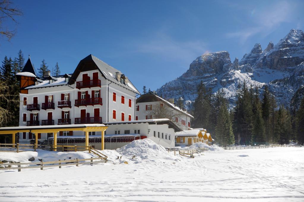 Hotel Croda Rossa Carbonin Exterior foto