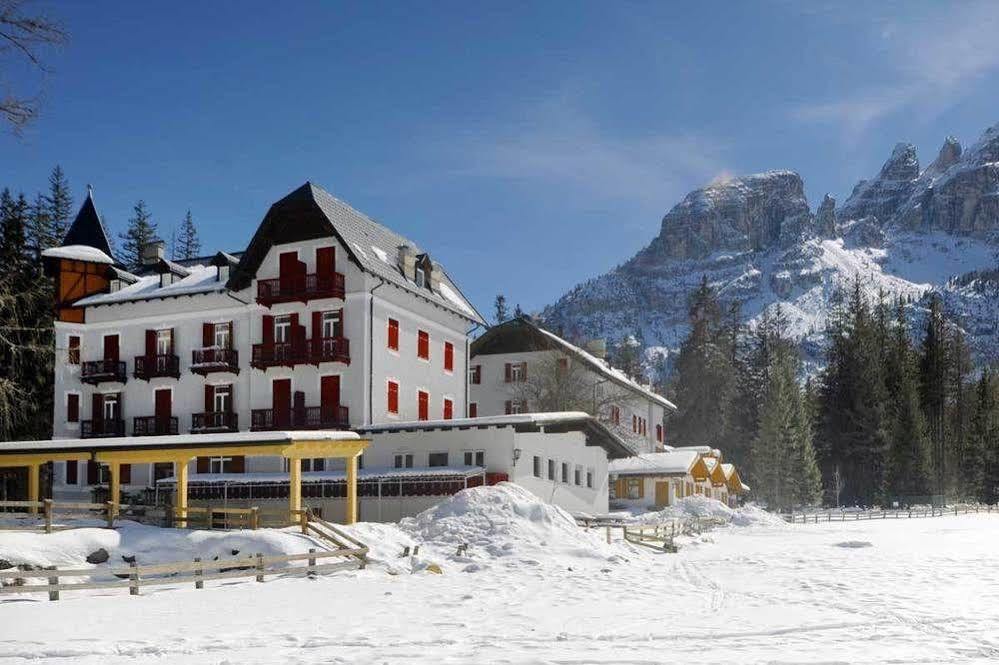Hotel Croda Rossa Carbonin Exterior foto